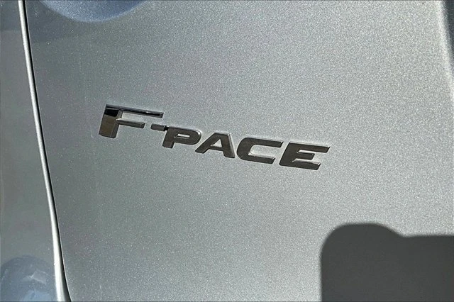 2018 Jaguar F-Pace - Image 8 of 14