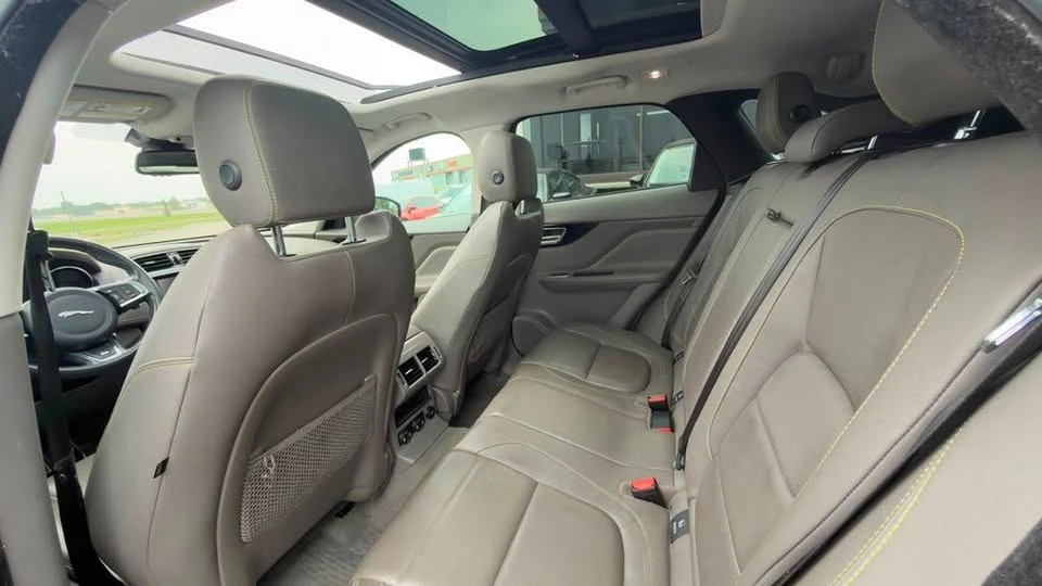 2018 Jaguar F-Pace - Image 11 of 20
