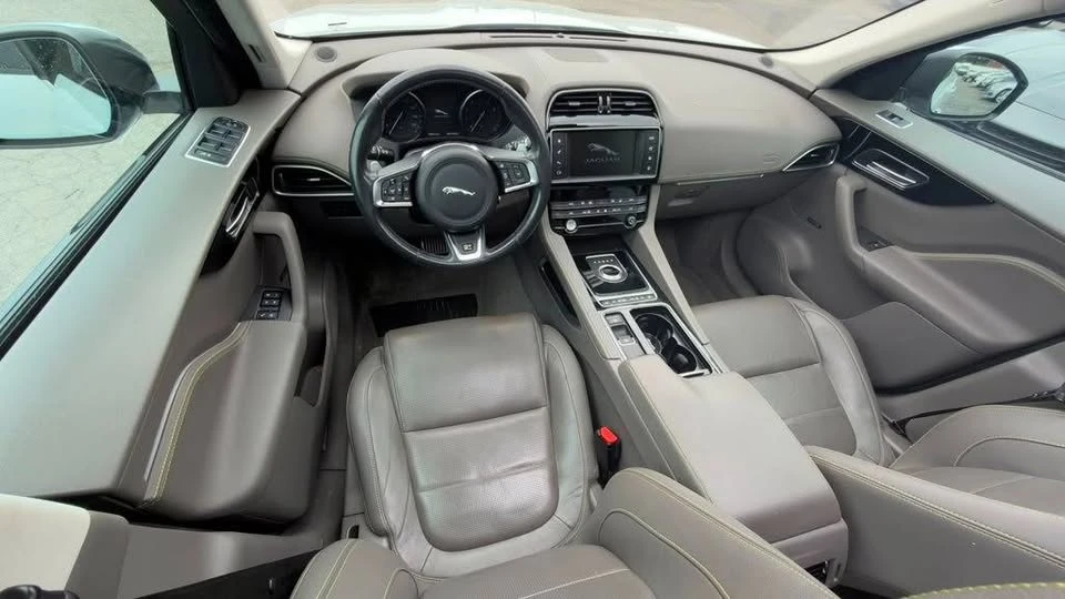 2018 Jaguar F-Pace - Image 13 of 20