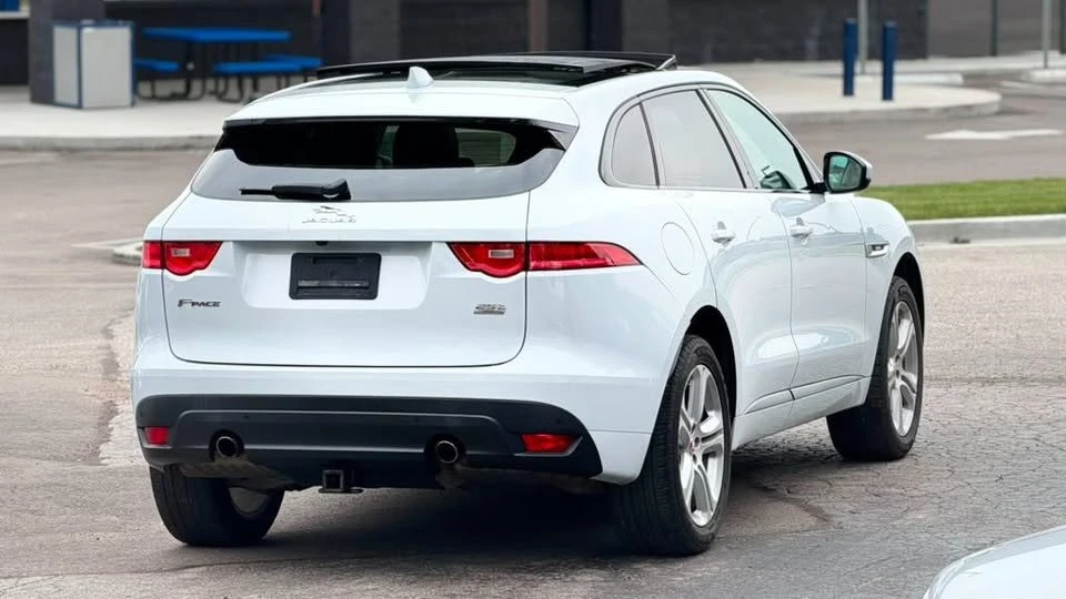 2018 Jaguar F-Pace - Image 5 of 20