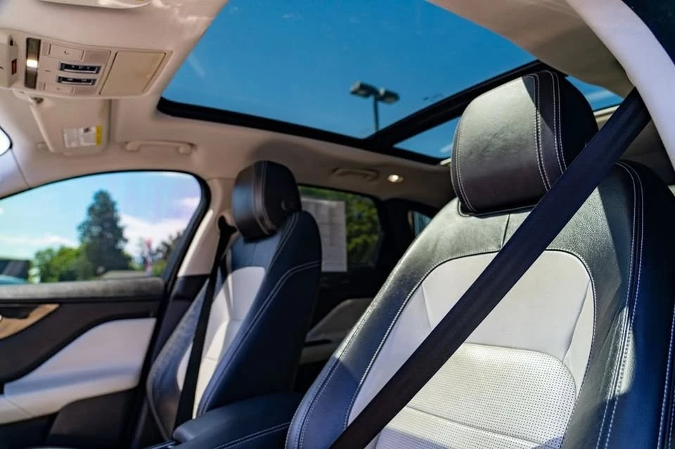 2018 Jaguar F-Pace - Image 16 of 20