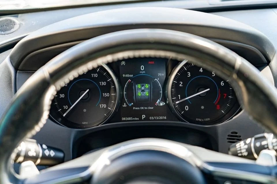 2018 Jaguar F-Pace - Image 19 of 20