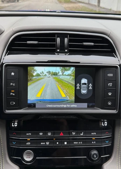 2018 Jaguar F-Pace - Image 14 of 15