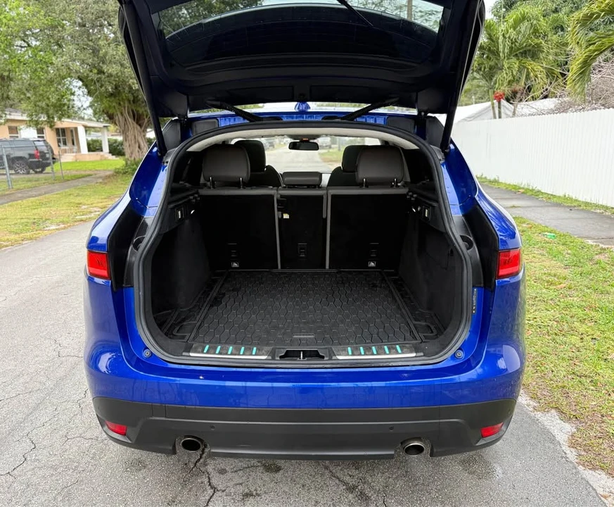 2018 Jaguar F-Pace - Image 13 of 15