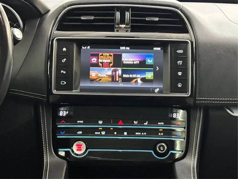 2018 Jaguar F-Pace - Image 11 of 15