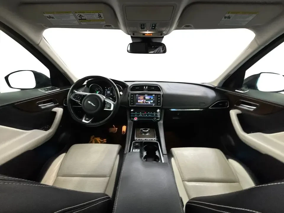 2018 Jaguar F-Pace - Image 8 of 15