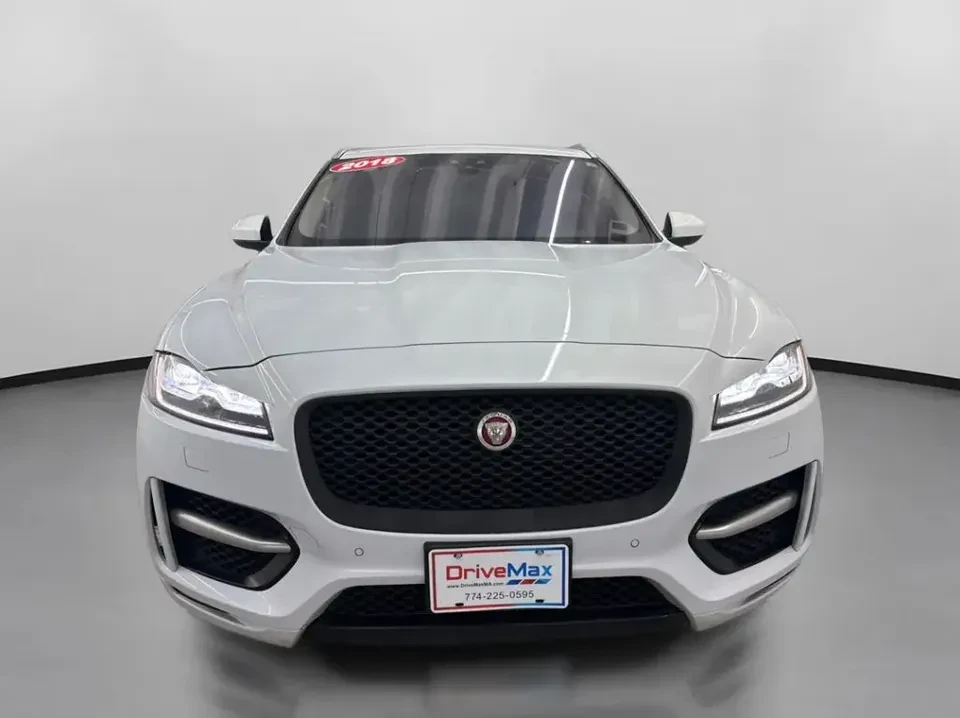 2018 Jaguar F-Pace - Image 2 of 15