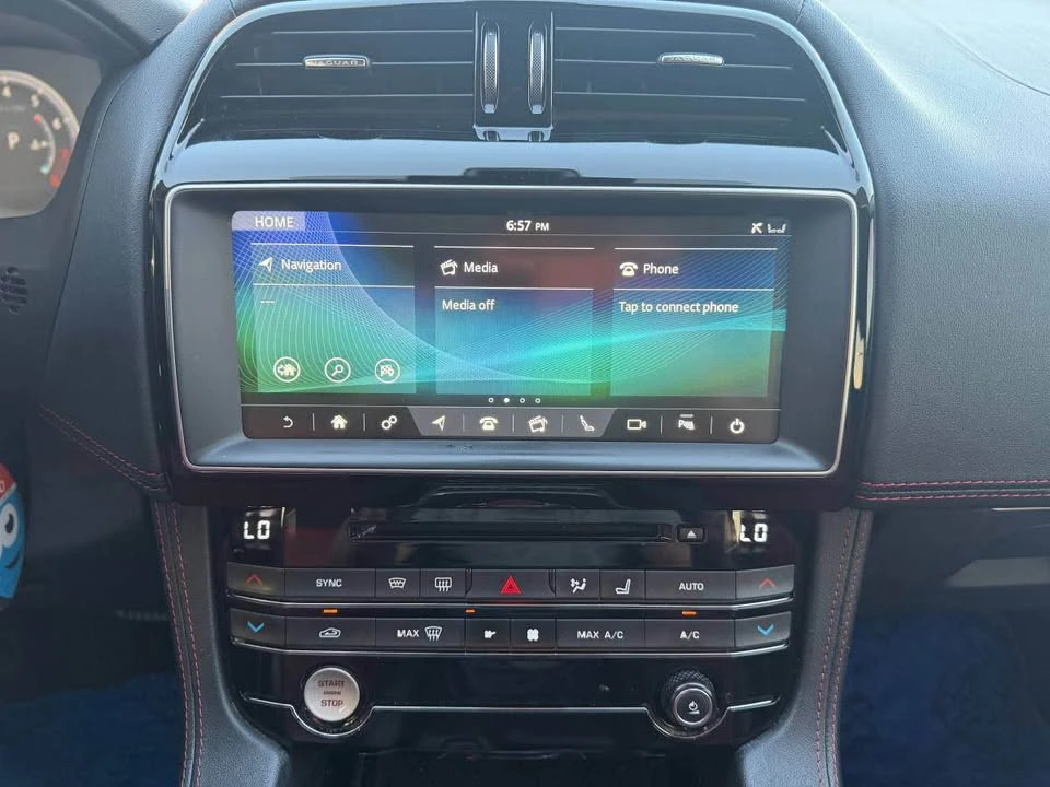 2018 Jaguar F-Pace - Image 16 of 20
