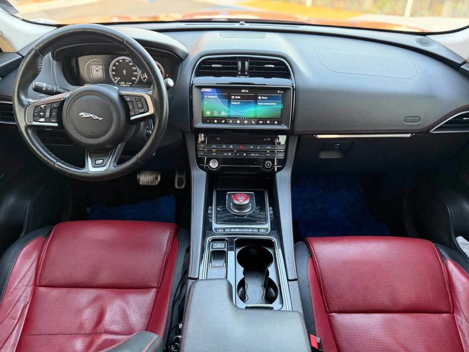 2018 Jaguar F-Pace - Image 13 of 20