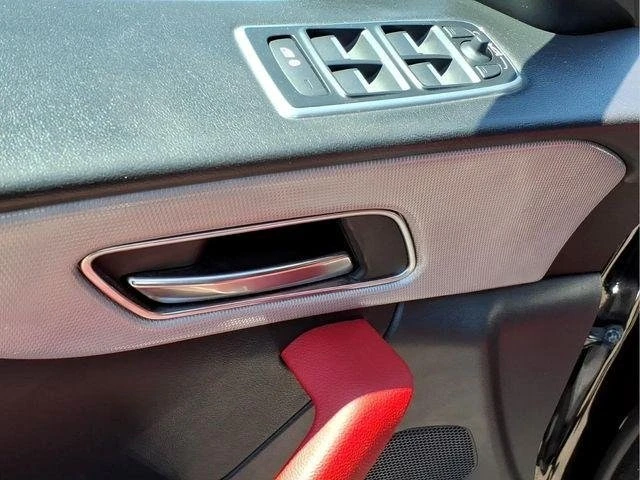 2018 Jaguar F-Pace - Image 12 of 20