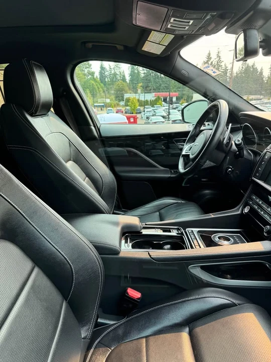 2018 Jaguar F-Pace - Image 6 of 6