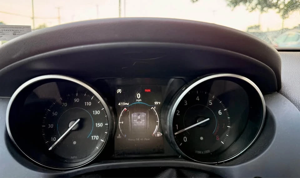 2018 Jaguar F-Pace - Image 10 of 20