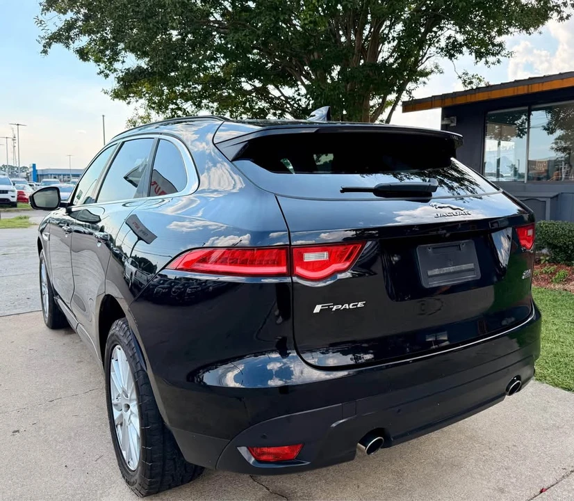 2018 Jaguar F-Pace - Image 11 of 20