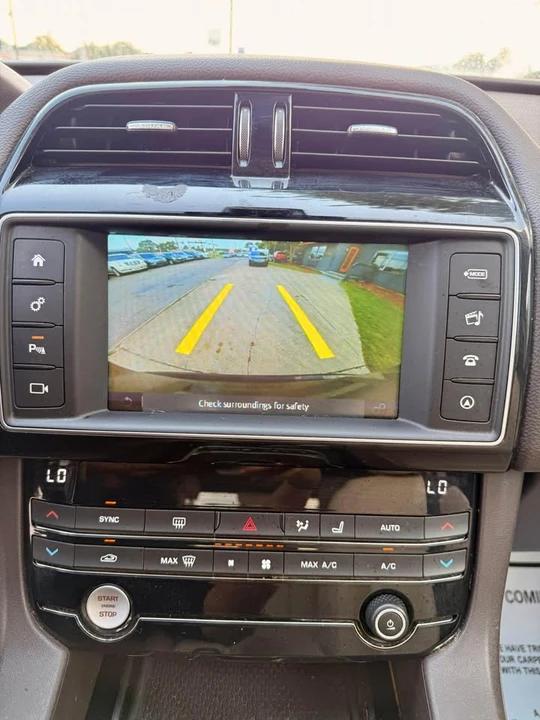 2018 Jaguar F-Pace - Image 4 of 20
