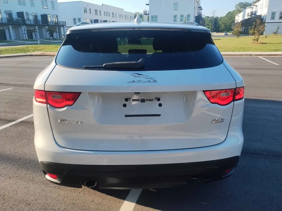 2018 Jaguar F-Pace - Image 6 of 17