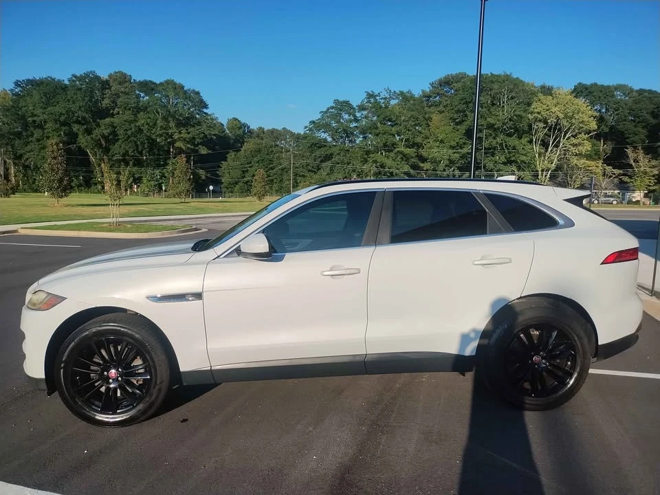 2018 Jaguar F-Pace - Image 4 of 17