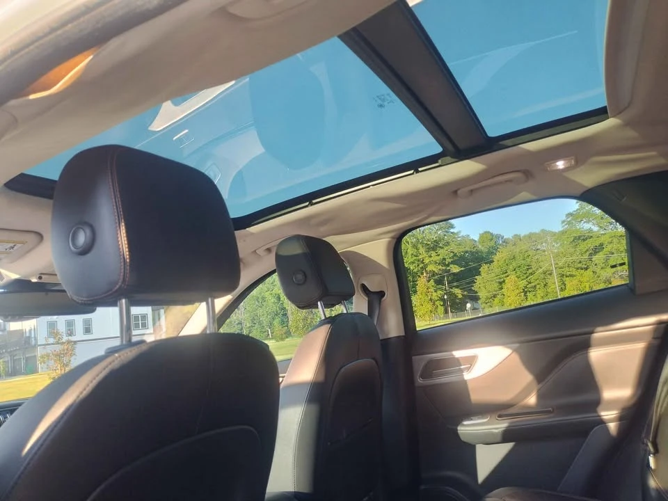 2018 Jaguar F-Pace - Image 13 of 17