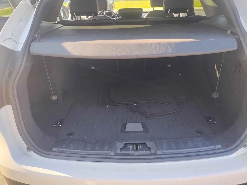 2018 Jaguar F-Pace - Image 15 of 17
