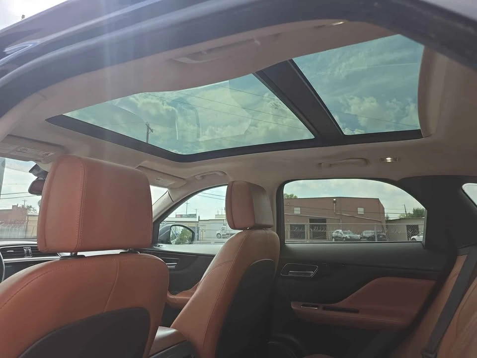 2018 Jaguar F-Pace - Image 16 of 17
