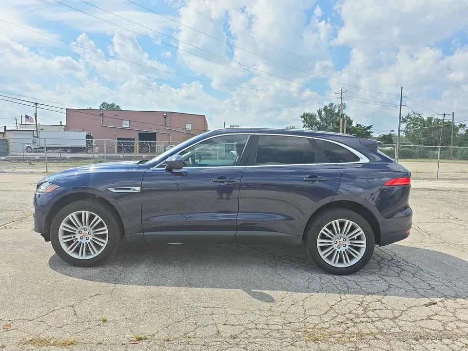 2018 Jaguar F-Pace - Image 4 of 17