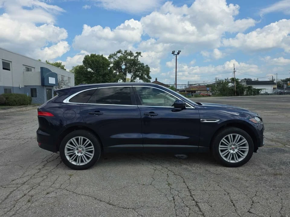 2018 Jaguar F-Pace - Image 8 of 17