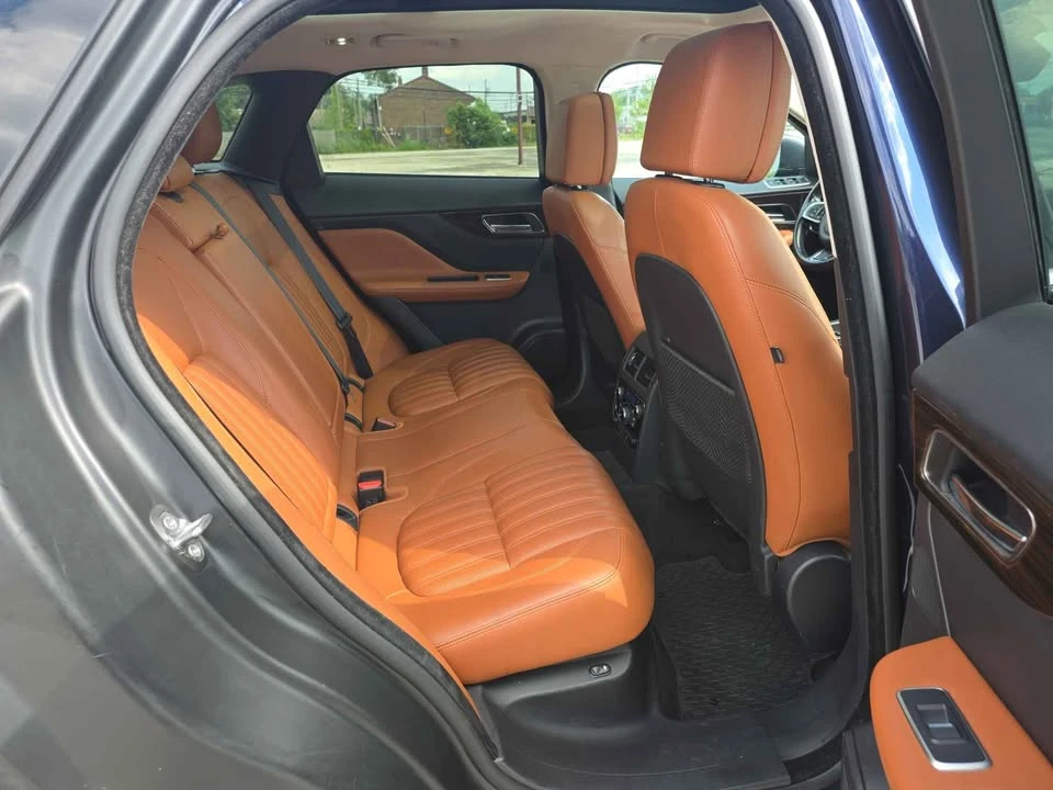 2018 Jaguar F-Pace - Image 14 of 17