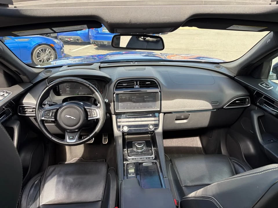 2018 Jaguar F-Pace - Image 18 of 20