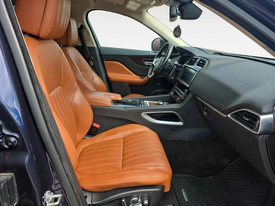 2018 Jaguar F-Pace - Image 9 of 20
