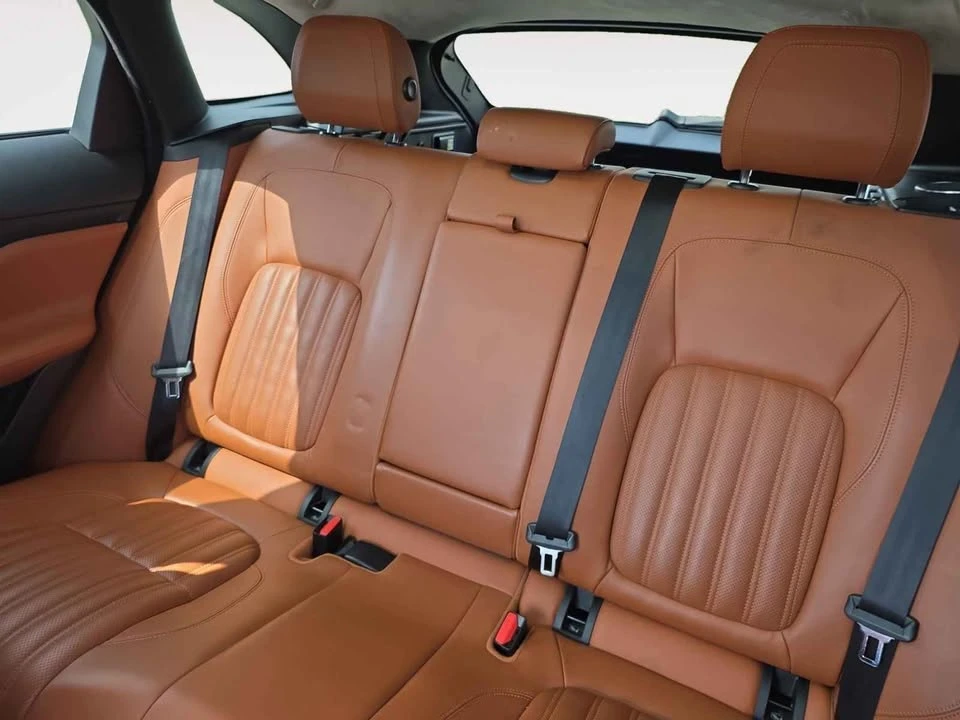 2018 Jaguar F-Pace - Image 14 of 20