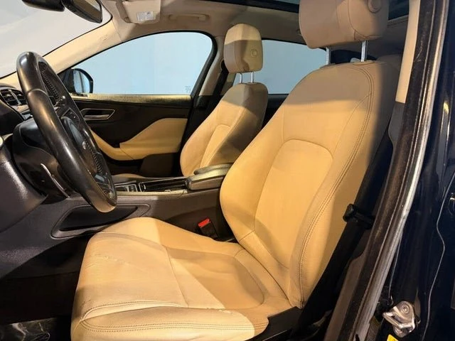 2018 Jaguar F-Pace - Image 13 of 19