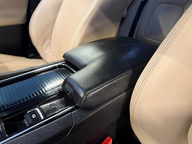 2018 Jaguar F-Pace - Image 17 of 19
