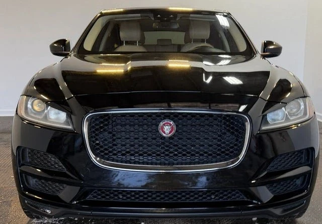 2018 Jaguar F-Pace - Image 2 of 19