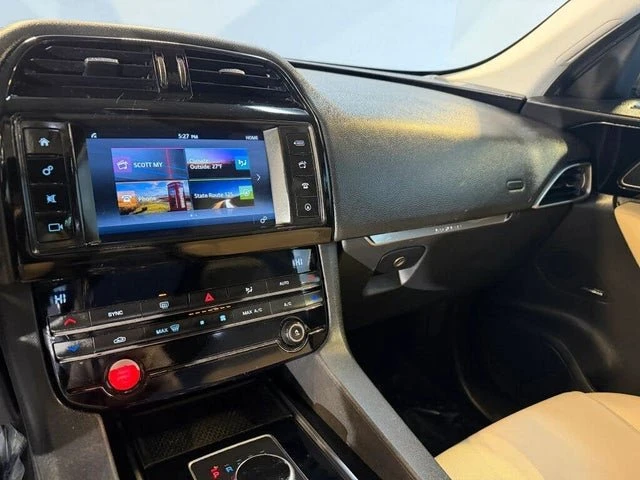 2018 Jaguar F-Pace - Image 15 of 19