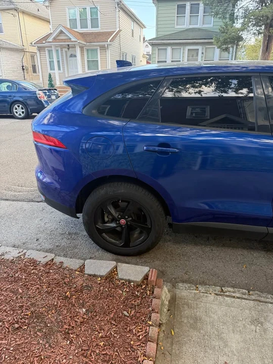 2018 Jaguar F-Pace - Image 3 of 13