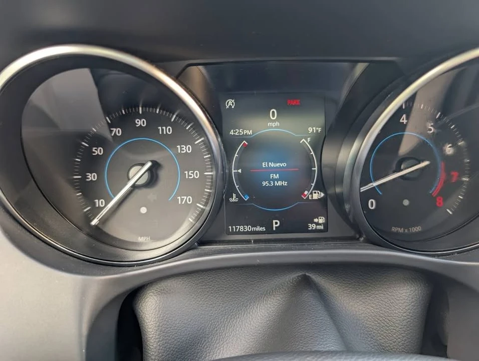 2018 Jaguar F-Pace - Image 16 of 20