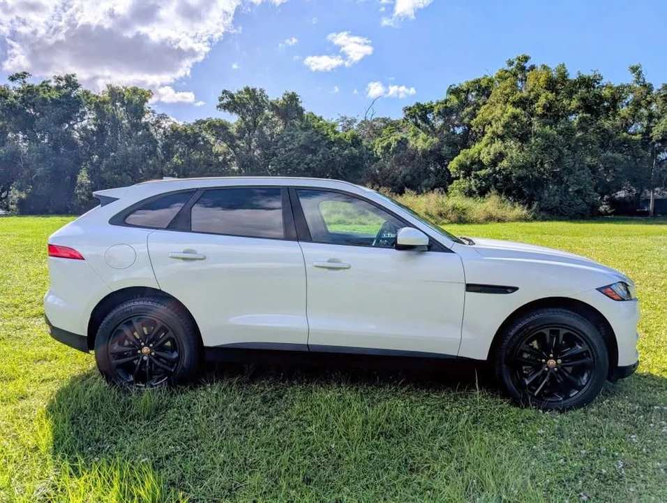 2018 Jaguar F-Pace - Image 8 of 20