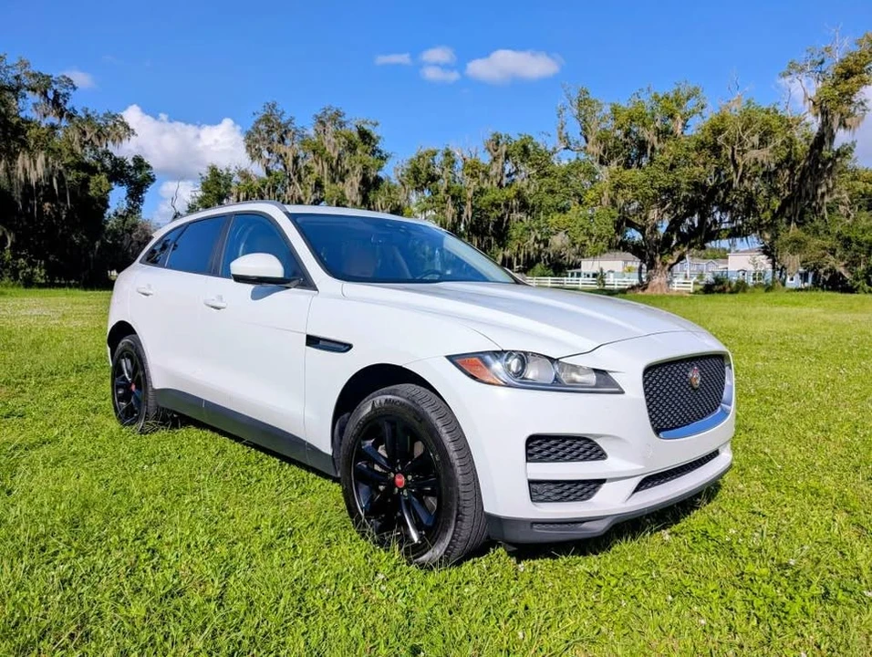 2018 Jaguar F-Pace - Image 2 of 20