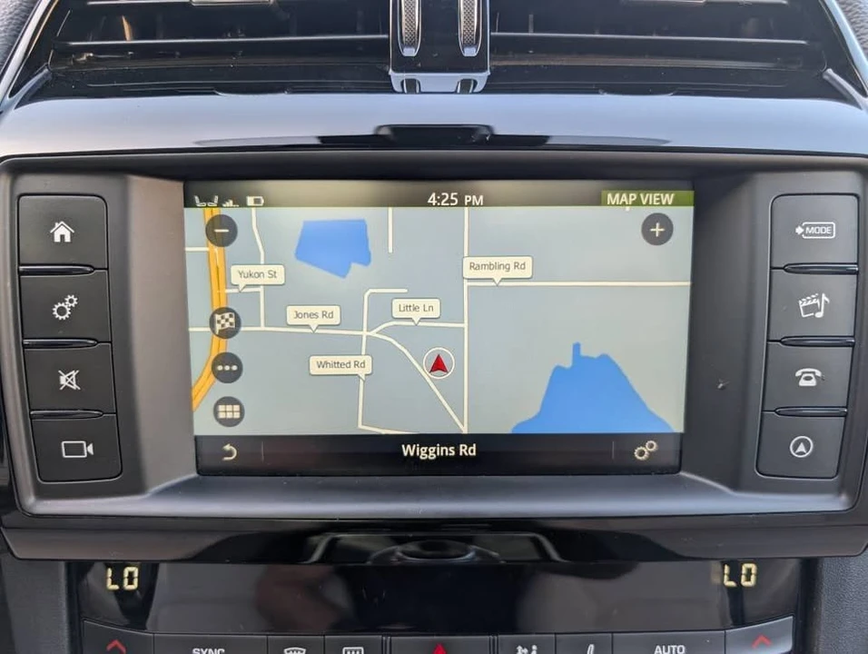 2018 Jaguar F-Pace - Image 15 of 20