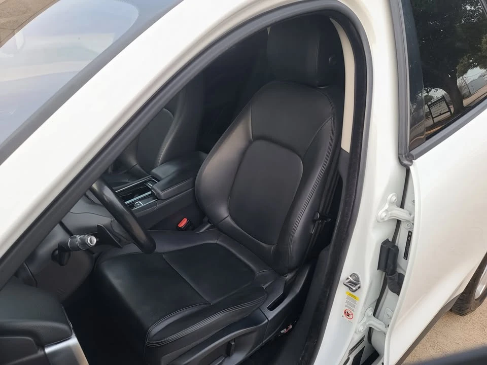 2018 Jaguar F-Pace - Image 10 of 20