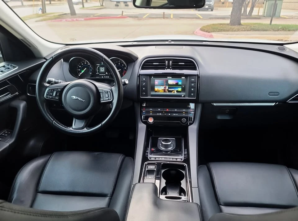 2018 Jaguar F-Pace - Image 14 of 20