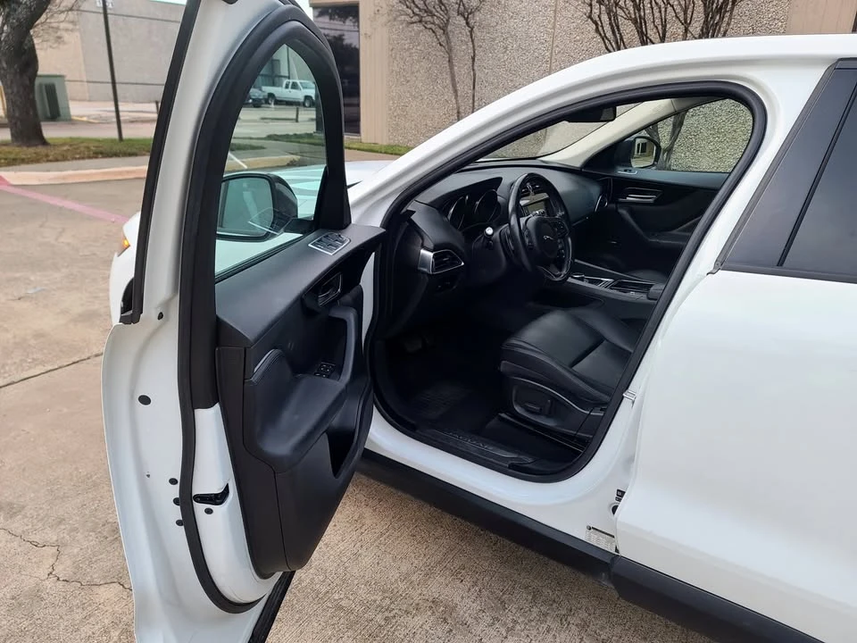 2018 Jaguar F-Pace - Image 9 of 20