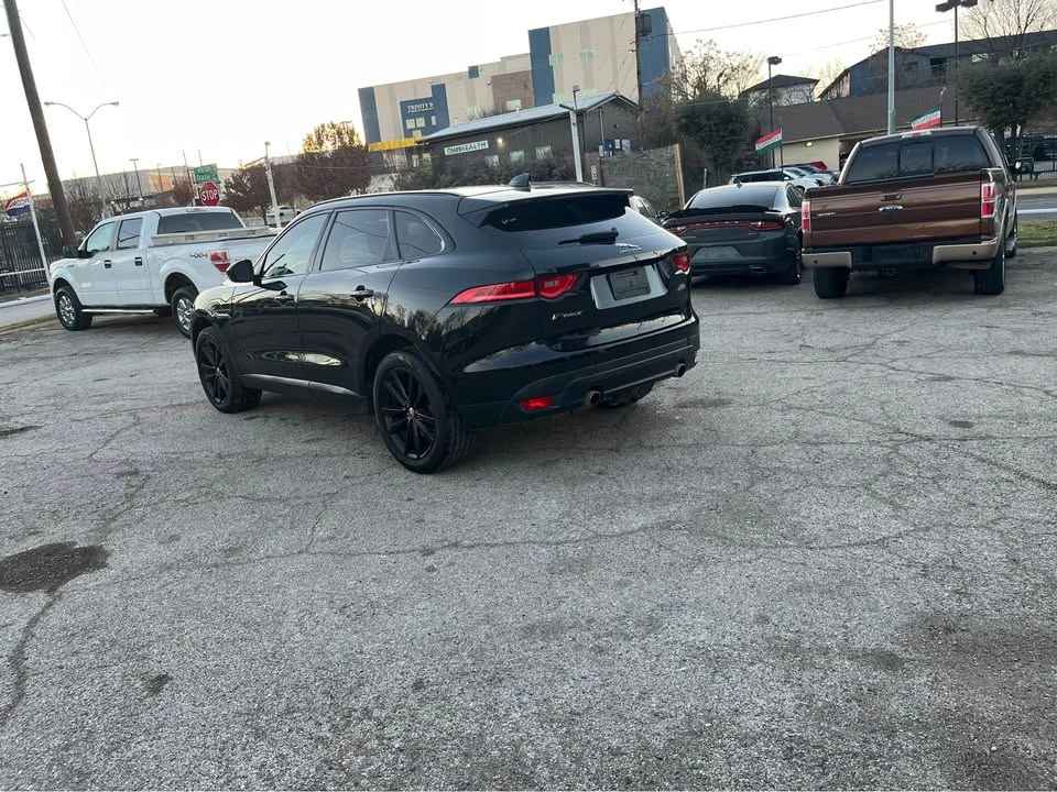 2018 Jaguar F-Pace - Image 13 of 19