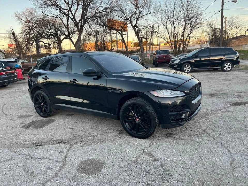 2018 Jaguar F-Pace - Image 8 of 19