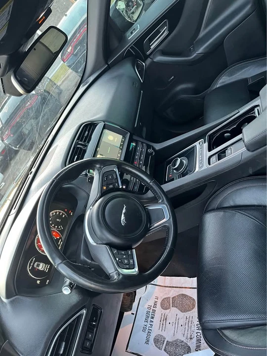 2018 Jaguar F-Pace - Image 2 of 19