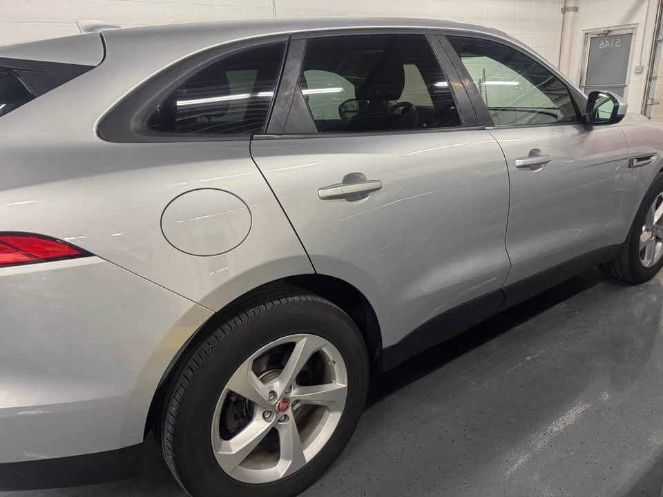 2018 Jaguar F-Pace - Image 5 of 10