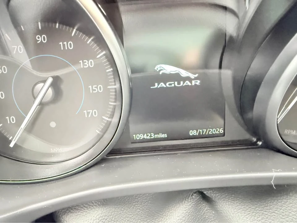 2018 Jaguar F-Pace - Image 11 of 12
