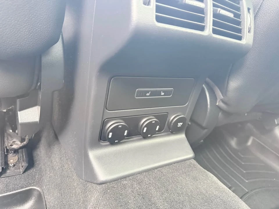 2018 Jaguar F-Pace - Image 8 of 12