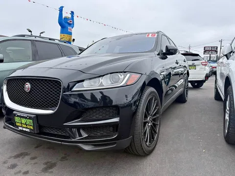 2018 Jaguar F-PACE 30t Premium Sport Utility 4D
