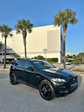 2018 Jaguar F-PACE 30t Premium Sport Utility 4D