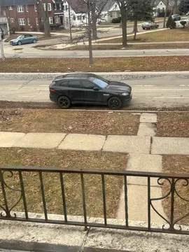 2018 Jaguar F-PACE 30t Premium Sport Utility 4D
